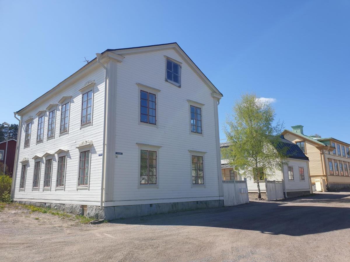 Vaelrenoverad Fin Laegenhet I Charmigt Omrade 瑟德港 外观 照片